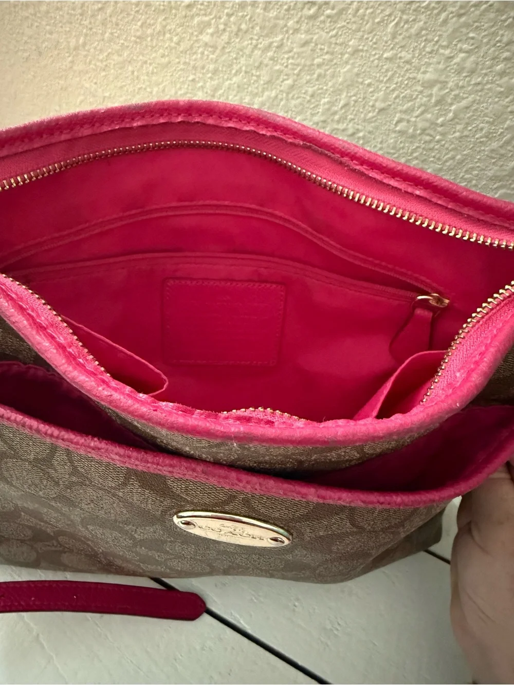 Coach crossbody signature